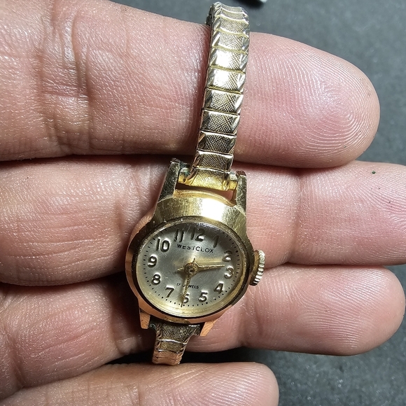 Vintage Westclox Ladies Cocktail Mechanical Wind Watch Gold Tone Working *flawed - Picture 3 of 9